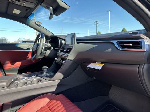 Used 2025 Genesis G70 2.5T w/ Sport Prestige Package image 13