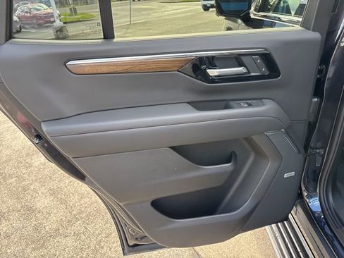 New 2026 Chevrolet Tahoe High Country image 33