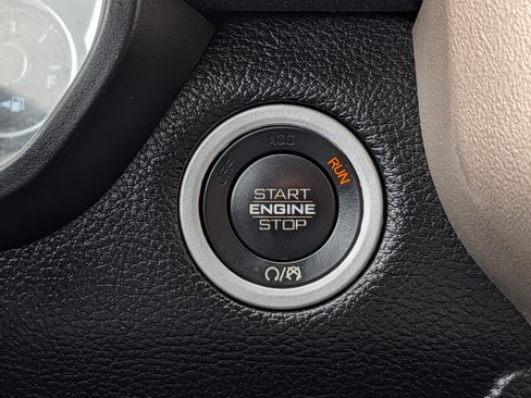 Used 2022 RAM 1500 Laramie AWD/4WD image 31