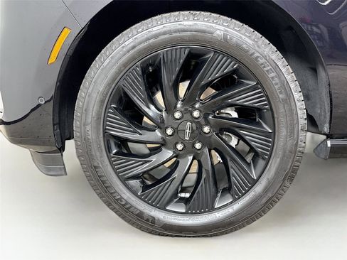 Used 2025 Lincoln Navigator Reserve w/ Jet Appearance Package image 31