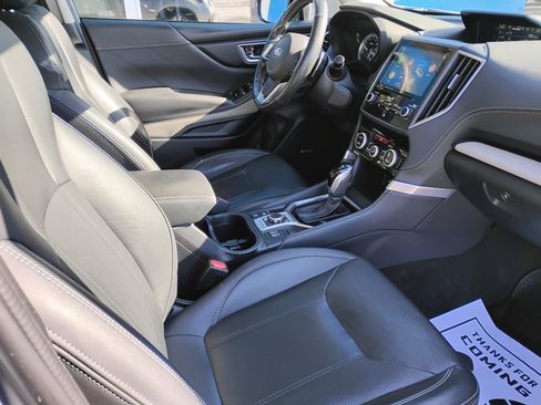 Used 2022 Subaru Forester Limited w/ Popular Package #2 image 11