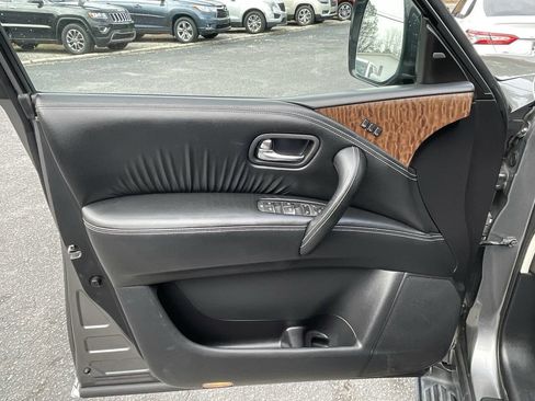 Used 2020 Nissan Armada SL w/ Premium Package image 16