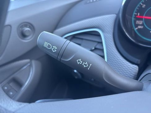 Used 2018 Chevrolet Cruze LT image 28