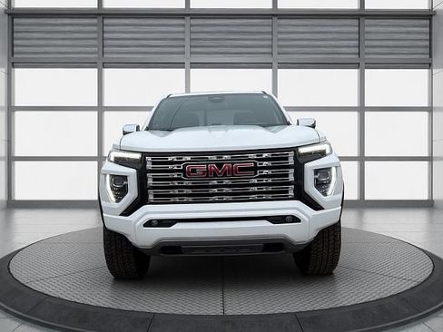 New 2026 GMC Canyon Denali AWD/4WD image 9