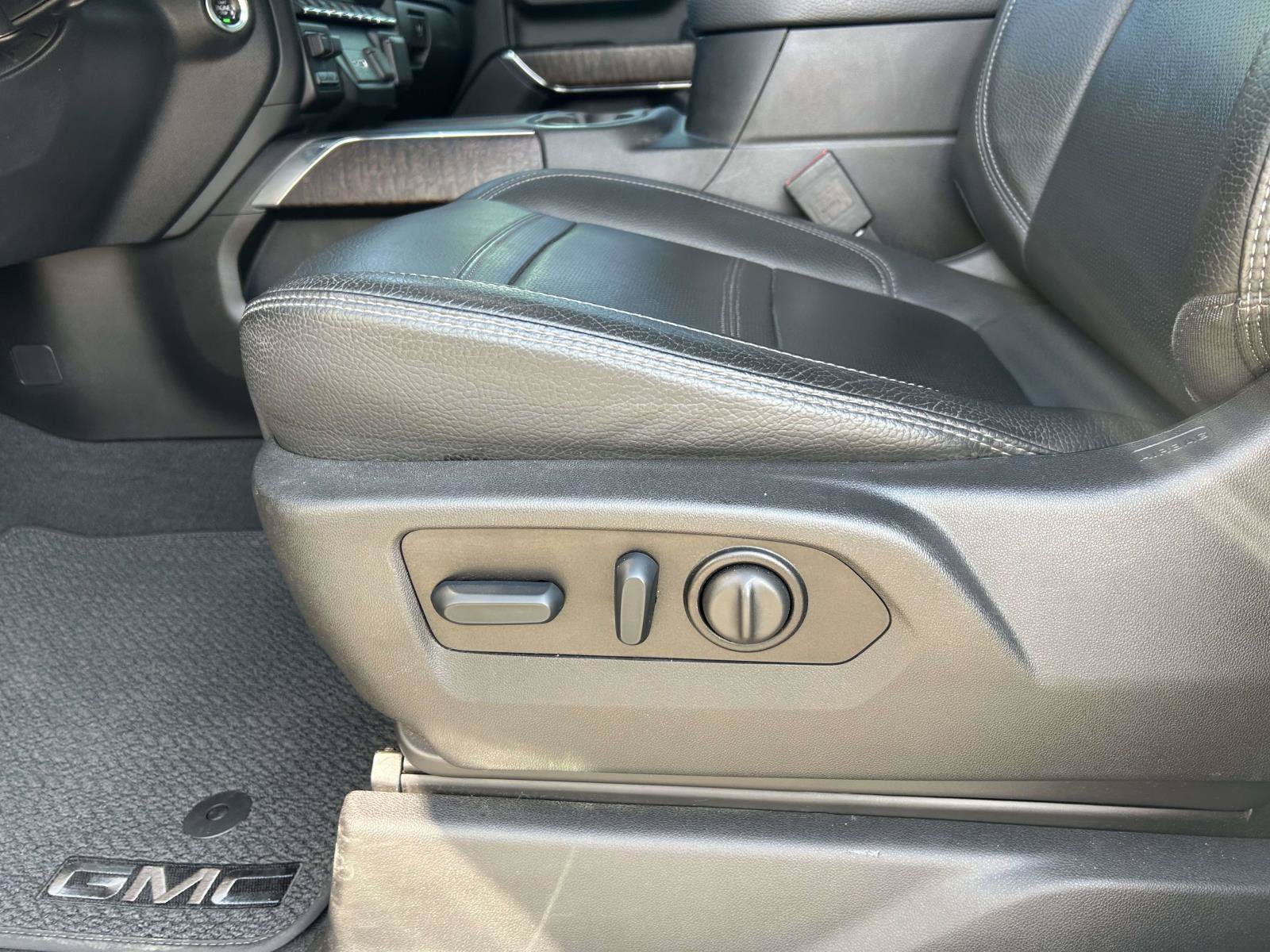Used 2023 GMC Sierra 2500 Denali w/ Denali Ultimate Package AWD/4WD image 19