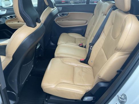 Used 2022 Volvo XC90 T6 Inscription w/ Advanced Package AWD/4WD image 11