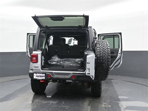 Used 2024 Jeep Wrangler Unlimited Rubicon w/ Capability Package image 45