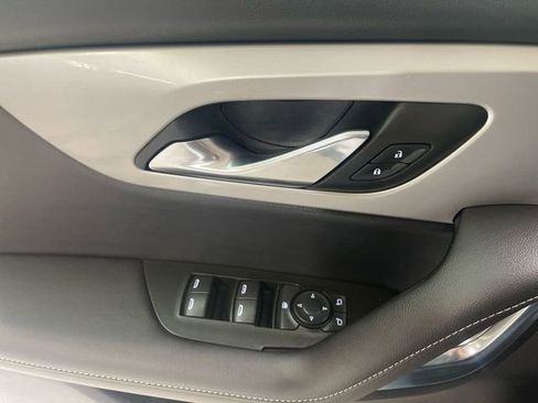 Used 2025 Chevrolet Blazer LT AWD/4WD image 13