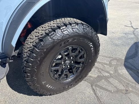 Used 2025 Ford Bronco Raptor AWD/4WD image 13