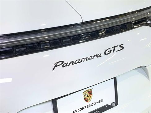 Used 2021 Porsche Panamera GTS image 12