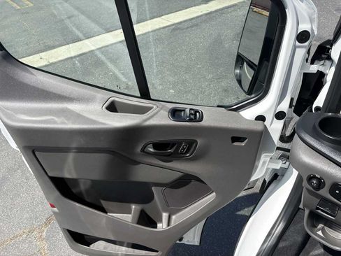Used 2025 Ford Transit 350 XLT RWD image 33