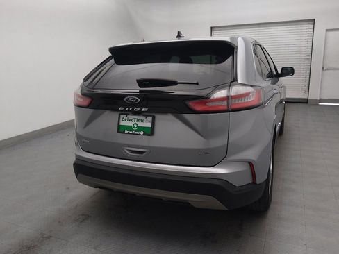 Used 2024 Ford Edge SEL image 7