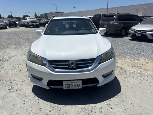 Used 2014 Honda Accord EX image 2