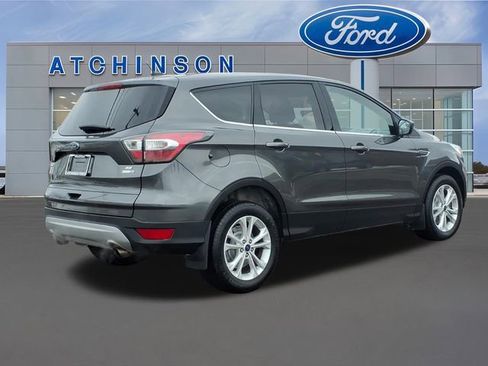 Certified 2017 Ford Escape SE image 5