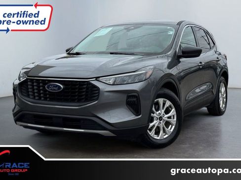 Used 2023 Ford Escape Active image 1
