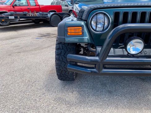 Used 2004 Jeep Wrangler X w/ Wheel Plus Group AWD/4WD image 43