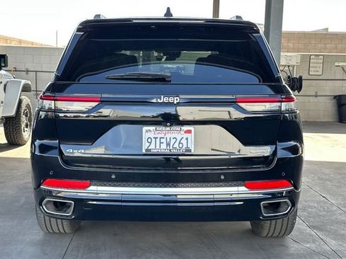 Used 2023 Jeep Grand Cherokee Summit w/ Luxury Tech Group V image 5