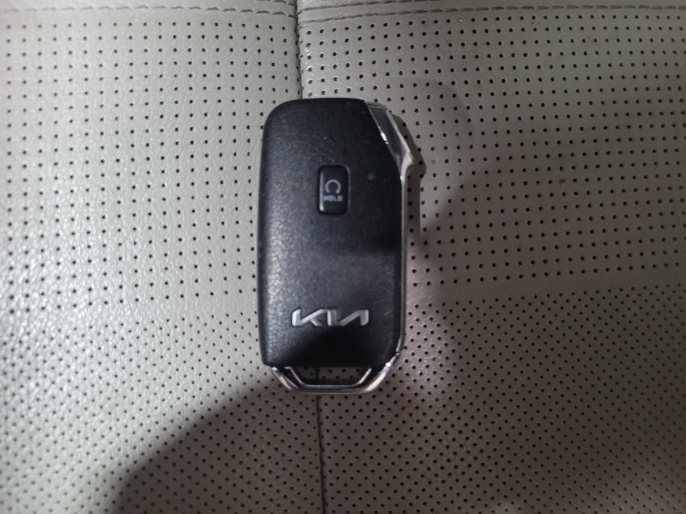 Used 2022 Kia Telluride EX w/ EX Premium Package FWD image 32