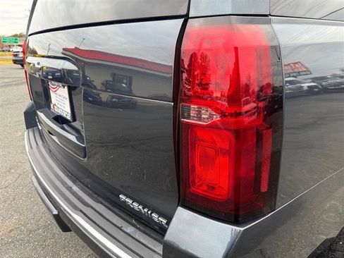 Used 2019 Chevrolet Suburban Premier image 11
