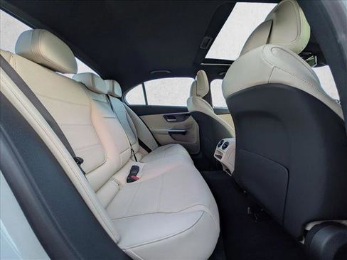 Used 2025 Mercedes-Benz C 300 Sedan image 20