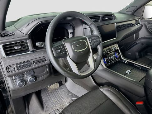 Used 2023 GMC Yukon Denali image 9