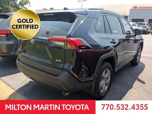 Used 2025 Toyota RAV4 XLE w/ Convenience Package FWD image 3