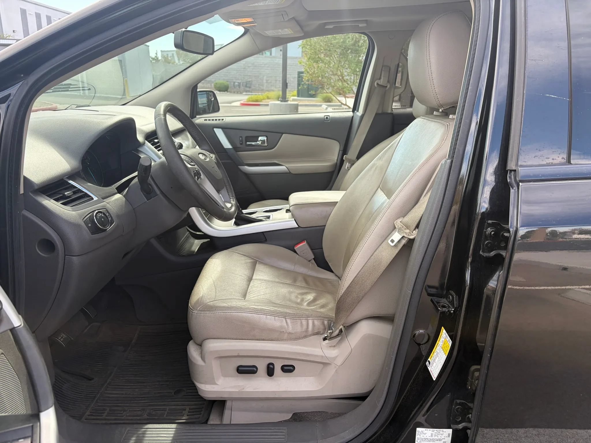 Used 2013 Ford Edge SEL FWD image 9