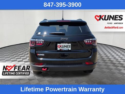 Used 2024 Jeep Compass Trailhawk AWD/4WD image 6