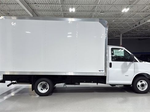 New 2025 Chevrolet Express 3500 w/ Power Convenience Package image 2