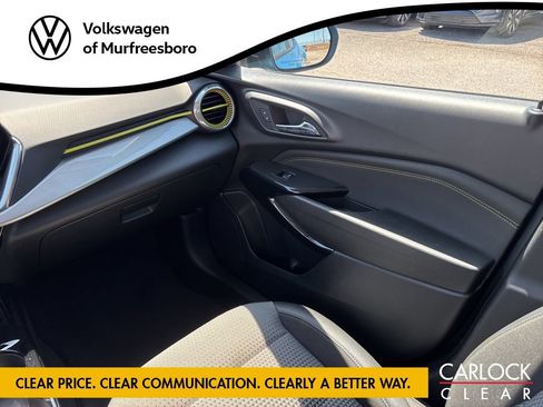 Used 2025 Chevrolet Trax LT w/ Driver Confidence Package FWD image 28