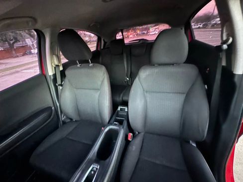 Used 2017 Honda HR-V LX image 14