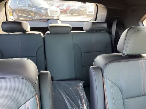 New 2026 GMC Acadia AT4 w/ Luxury Package image 22