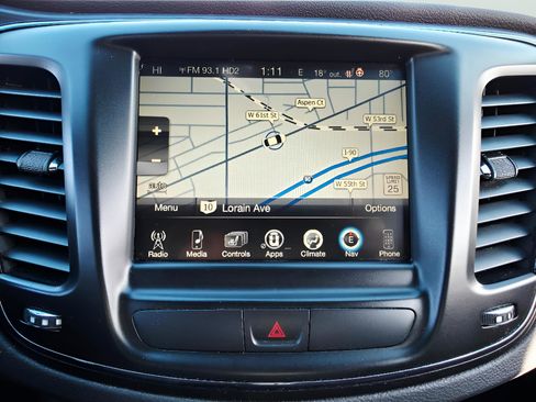 Used 2016 Chrysler 200 S w/ Navigation & Sound Group I image 33