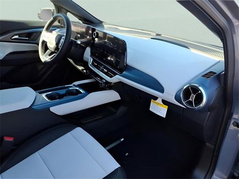 New 2026 Chevrolet Equinox EV LT image 19