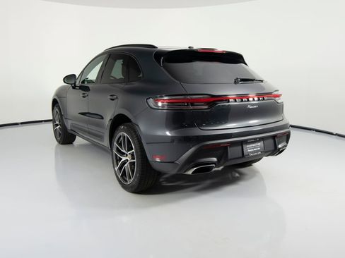 Certified 2025 Porsche Macan image 3