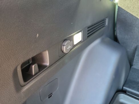 Used 2024 Honda CR-V EX image 14