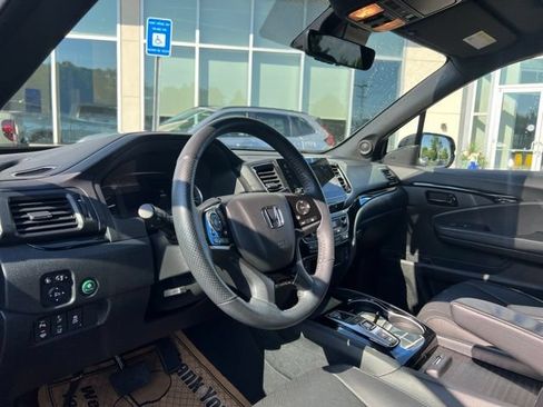 Used 2023 Honda Passport Elite image 14