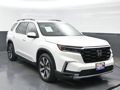 Certified 2023 Honda Pilot Elite image 8