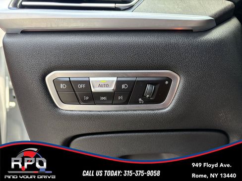 Used 2021 BMW X7 xDrive40i w/ Premium Package AWD/4WD image 21