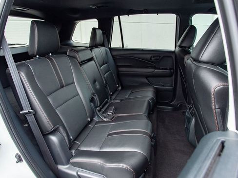 Certified 2023 Honda Passport TrailSport image 21