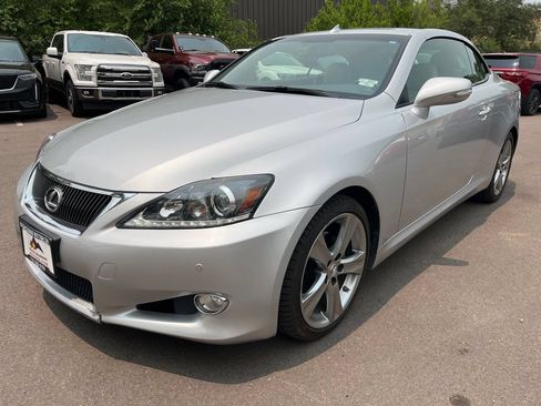 Used 2012 Lexus IS 250C w/ Luxury Pkg RWD image 3