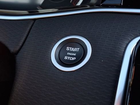 Used 2023 Land Rover Range Rover Evoque S image 23