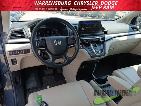 Used 2025 Honda Odyssey EX-L image 16
