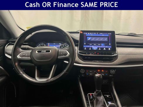 Certified 2022 Jeep Compass Latitude w/ Convenience Group AWD/4WD image 15