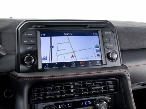 Used 2017 Nissan GT-R NISMO image 22