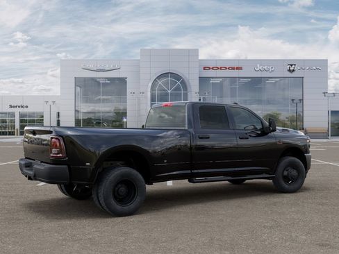 New 2026 RAM 3500 Tradesman AWD/4WD image 4