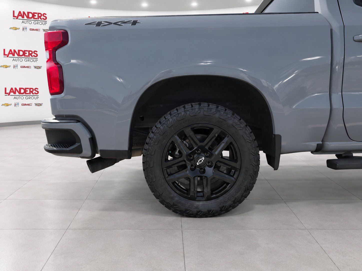 Used 2024 Chevrolet Silverado 1500 RST w/ Dark Appearance Package AWD/4WD image 10