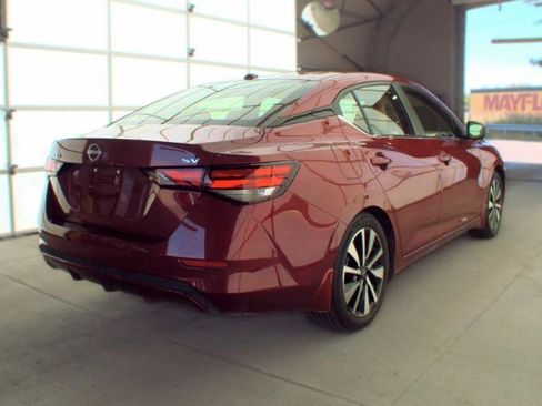 Used 2025 Nissan Sentra SV w/ All-Weather Package FWD image 4