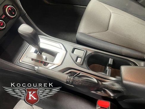 Used 2020 Subaru Crosstrek 2.0i image 17