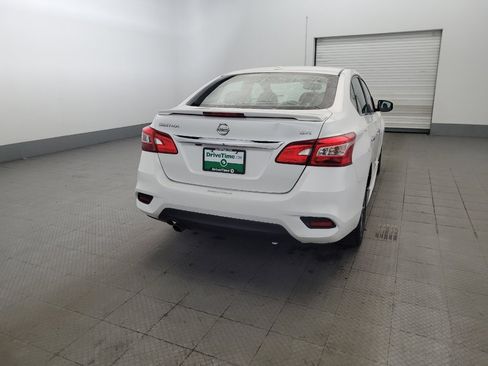 Used 2019 Nissan Sentra SR w/ Premium Package (SR) FWD image 7